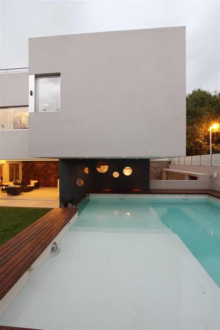Devoto House Devoto House by Andrés Remy Arquitectos - 12