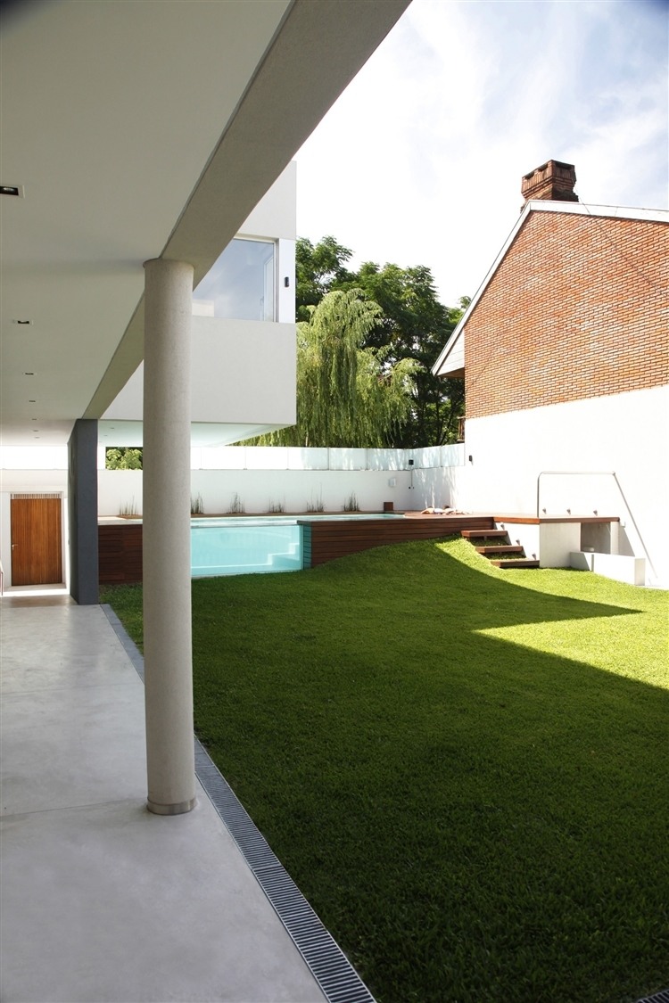 Devoto House Devoto House by Andrés Remy Arquitectos - 13