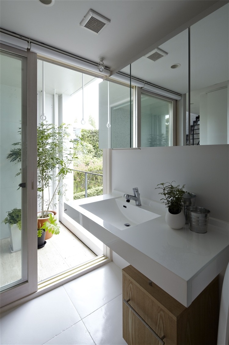 PLANTER SINGLE FAMILY HOUSE