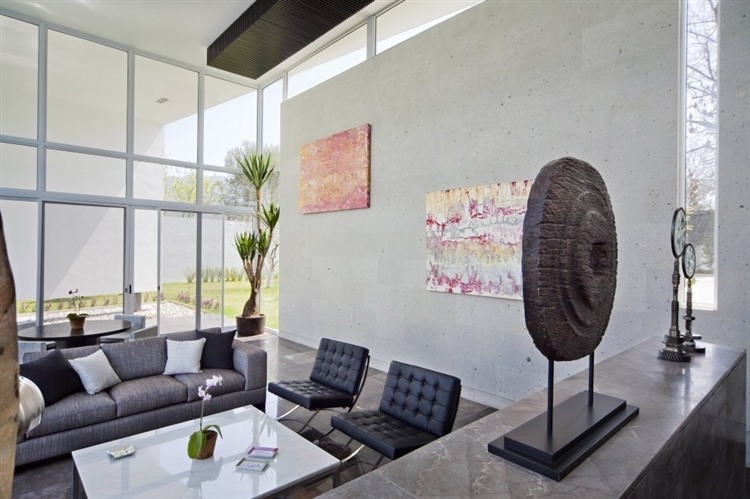 Uro House