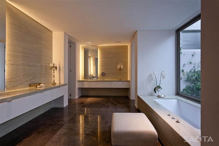 Silverhurst Residence