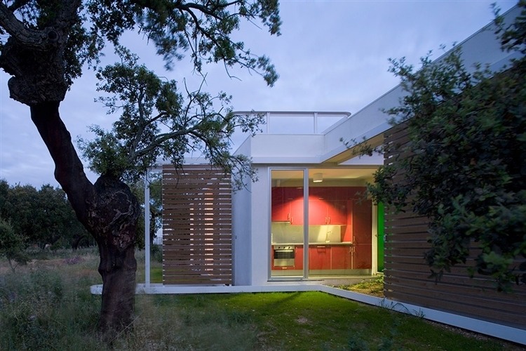 Casa Entre Encinas