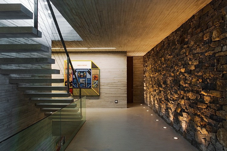 Paraty House by Studio MK27