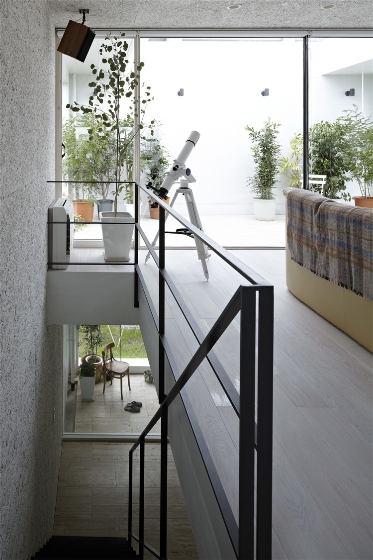 PLANTER SINGLE FAMILY HOUSE