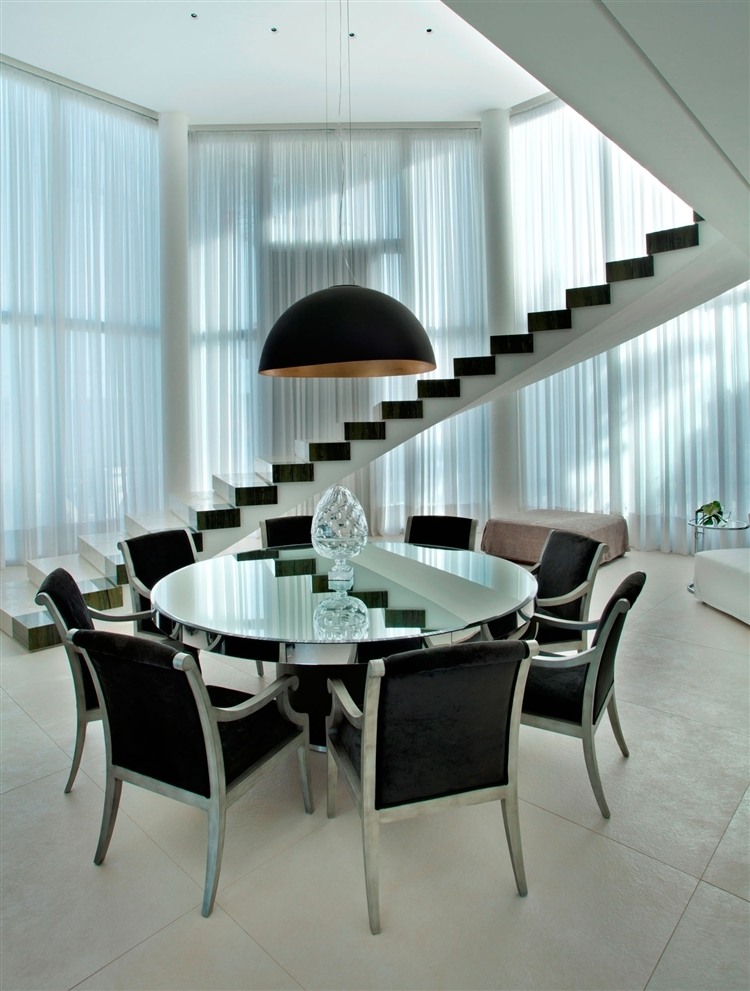 NJ Residence by Pupogaspar Arquitetura