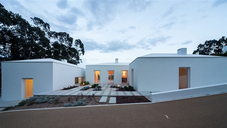 House in Belas