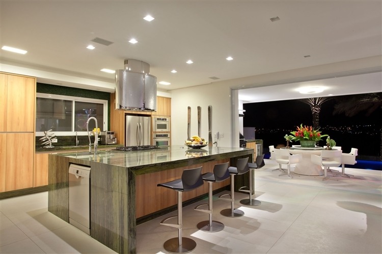 NJ Residence by Pupogaspar Arquitetura
