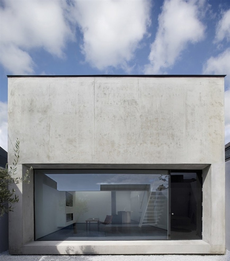 31 Carysfort Road House