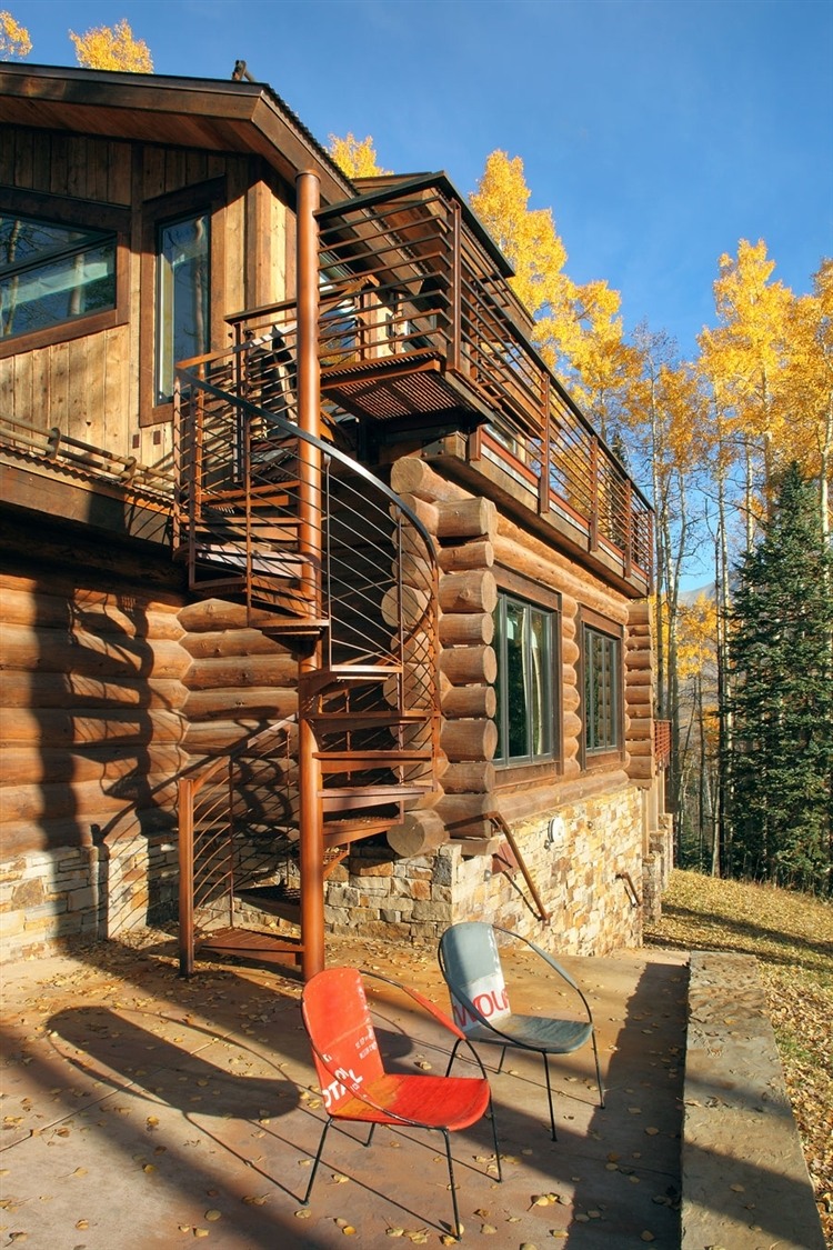 Moody Cabin