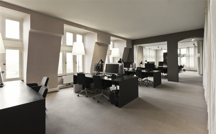 Uxus HQ Interior design Uxus HQ by Uxus Design - 3