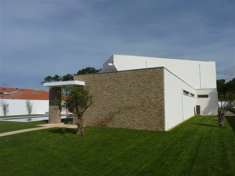 Moradia Madalena house design