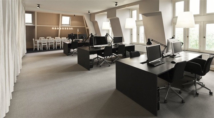 Uxus HQ Interior design Uxus HQ by Uxus Design - 4