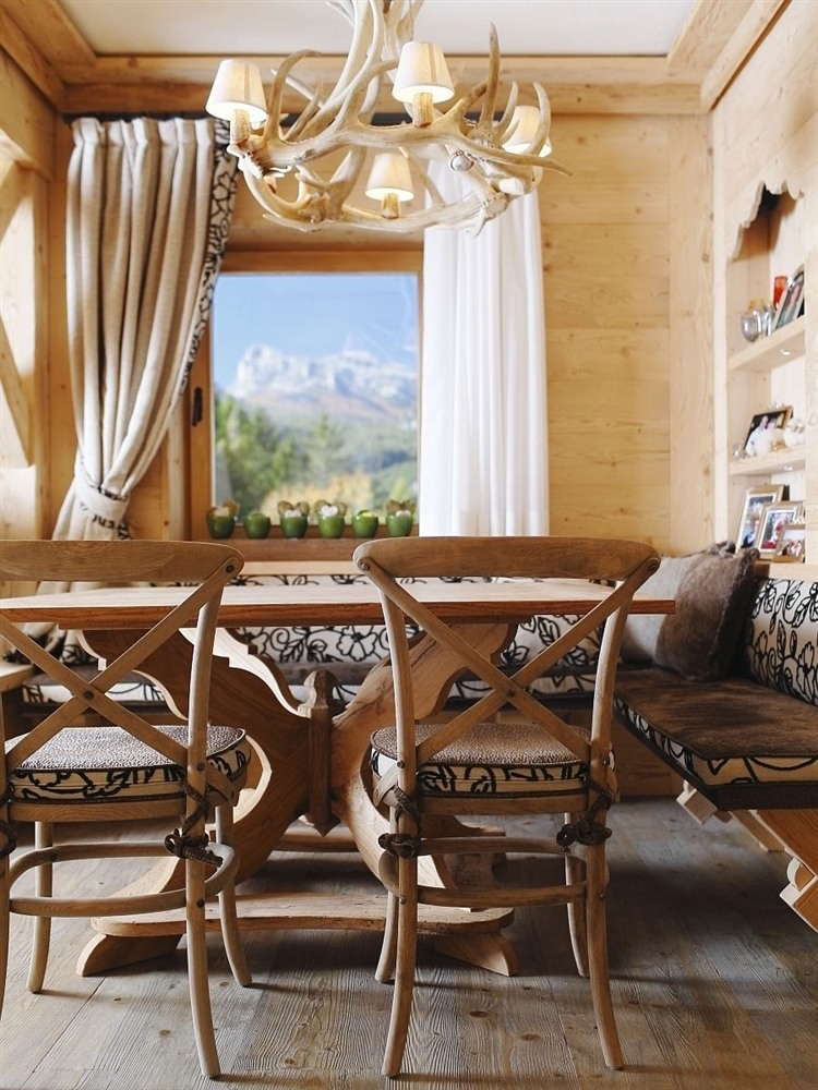 Casa Cojana interior design