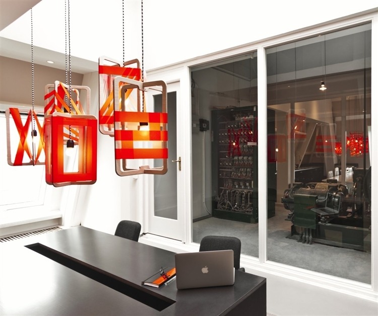 Uxus HQ Interior design Uxus HQ by Uxus Design - 5