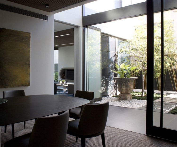 Z House in Sydney