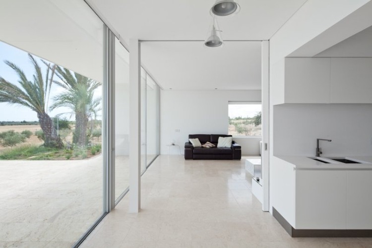 Tavira House by Vitor Vilhena