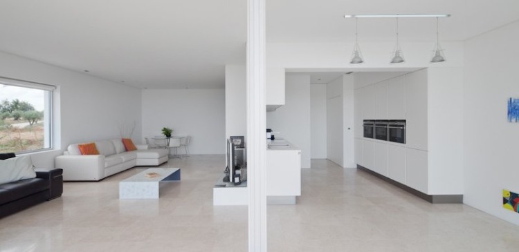 Tavira House by Vitor Vilhena