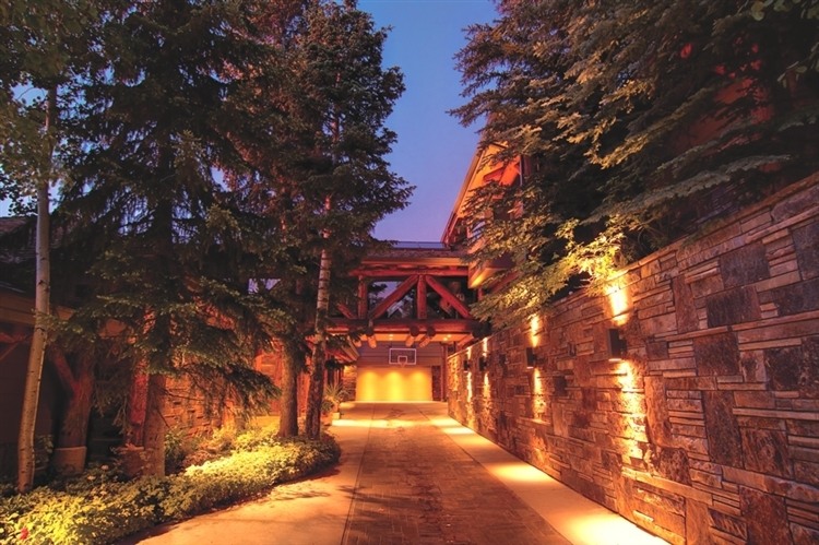 Huntsman Estate