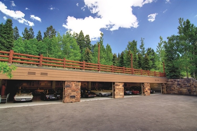 Huntsman Estate