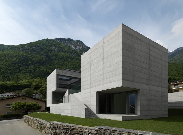 House in Lumino
