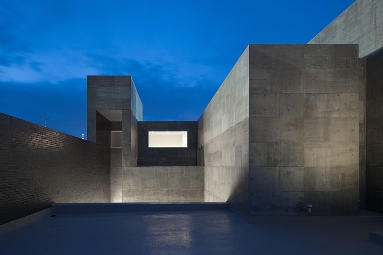 House of Silence by FORM/Kouichi Kimura Architects
