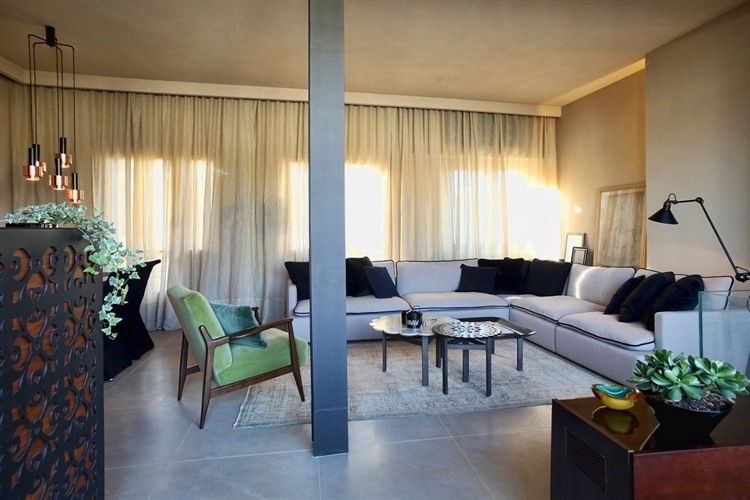 House in Athens with Acropolis view
