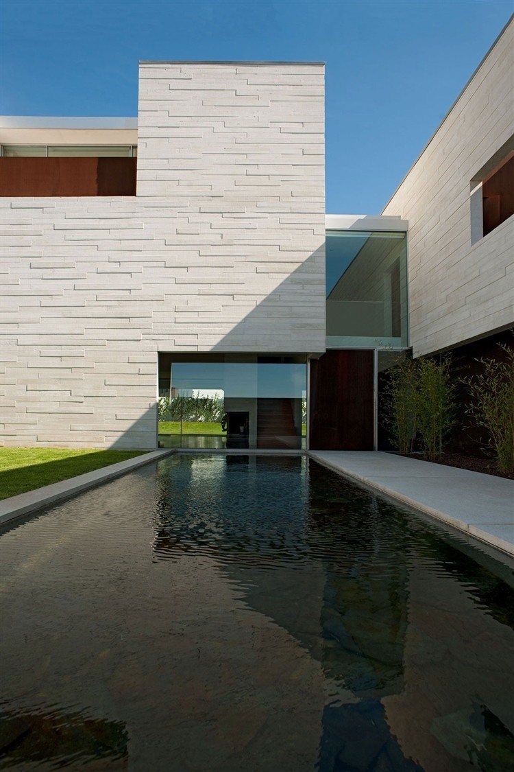 House in Aldoar