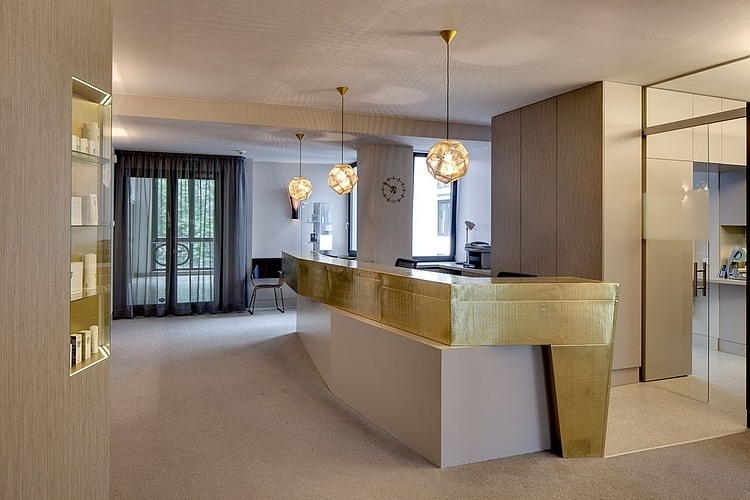 Western Dermatology by Karhard Architektur + Design