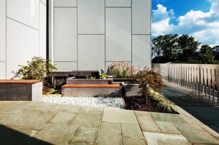 10 Degree House