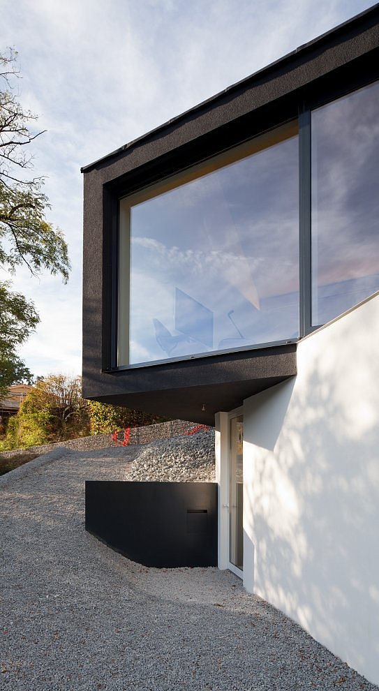 Black on White by Fabi Architekten