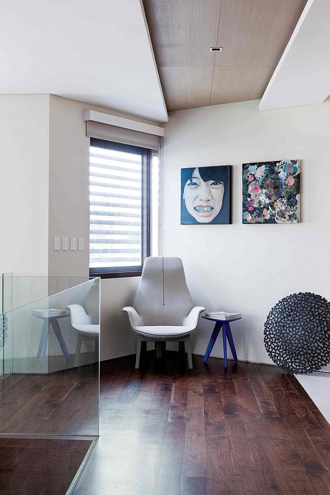 H Residence by Utwentysix Design Studio