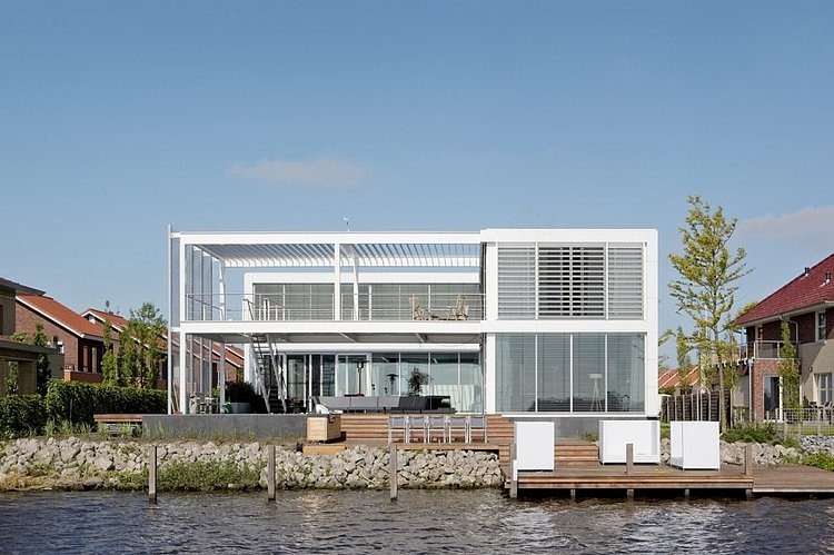 Steel Study House II by Archipelontwerpers