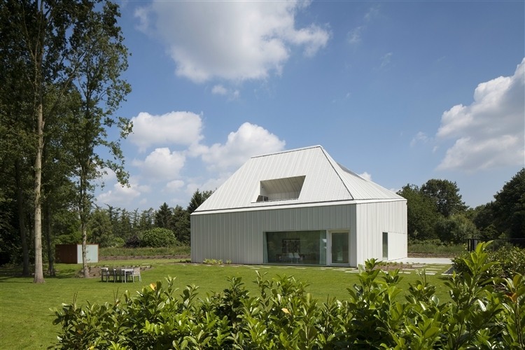 VMVK House