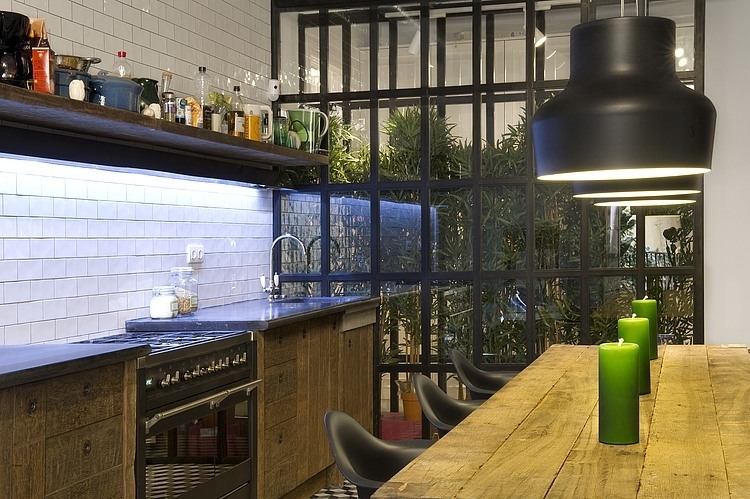 Living by the Market by Egue y Seta