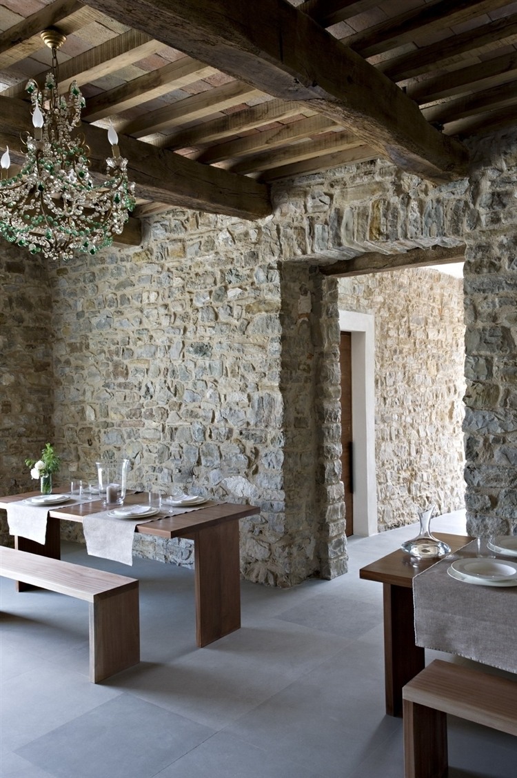 Tower of Moravola house design