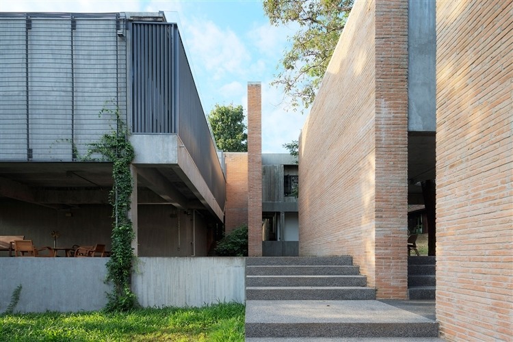 Wonderwall Residence