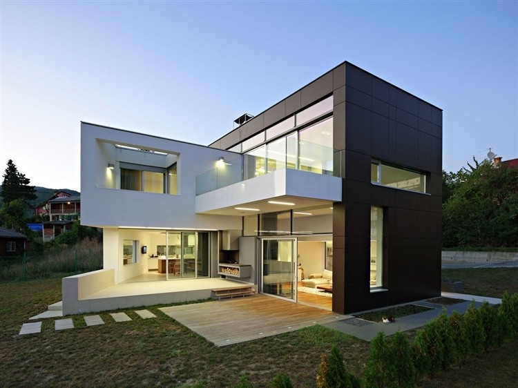 J20 House by DAR612
