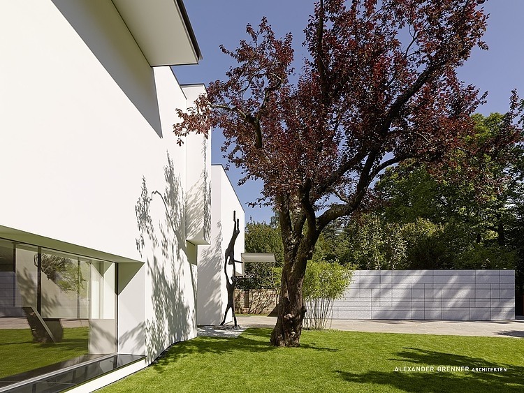 SU House by Alexander Brenner