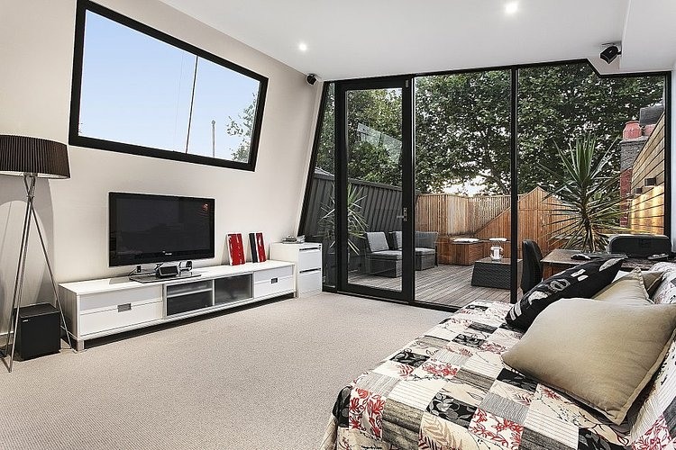 Baker Street Residence by FGR Architects