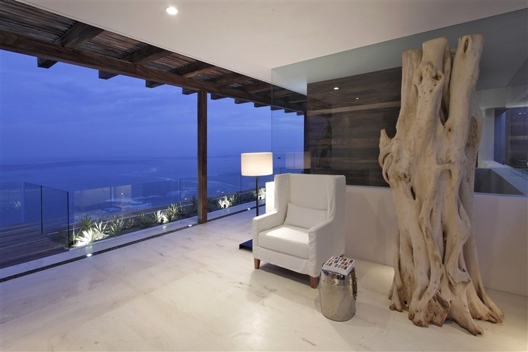 House at Sea