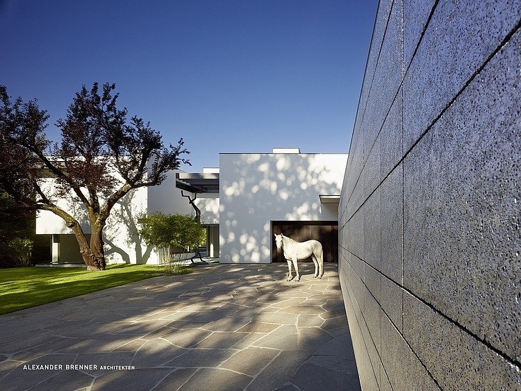 SU House by Alexander Brenner
