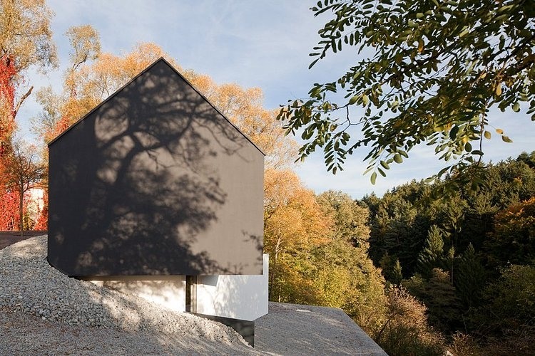 Black on White by Fabi Architekten