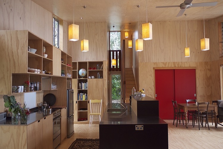Lloyd Holiday House by Bonnifait + Giesen