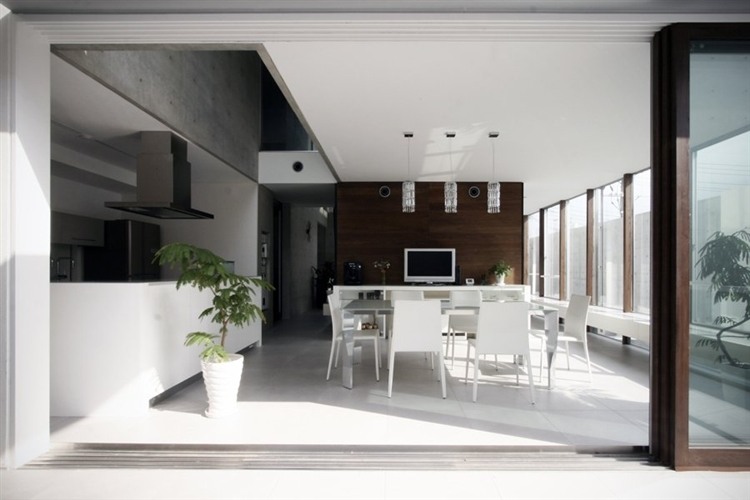 COM house