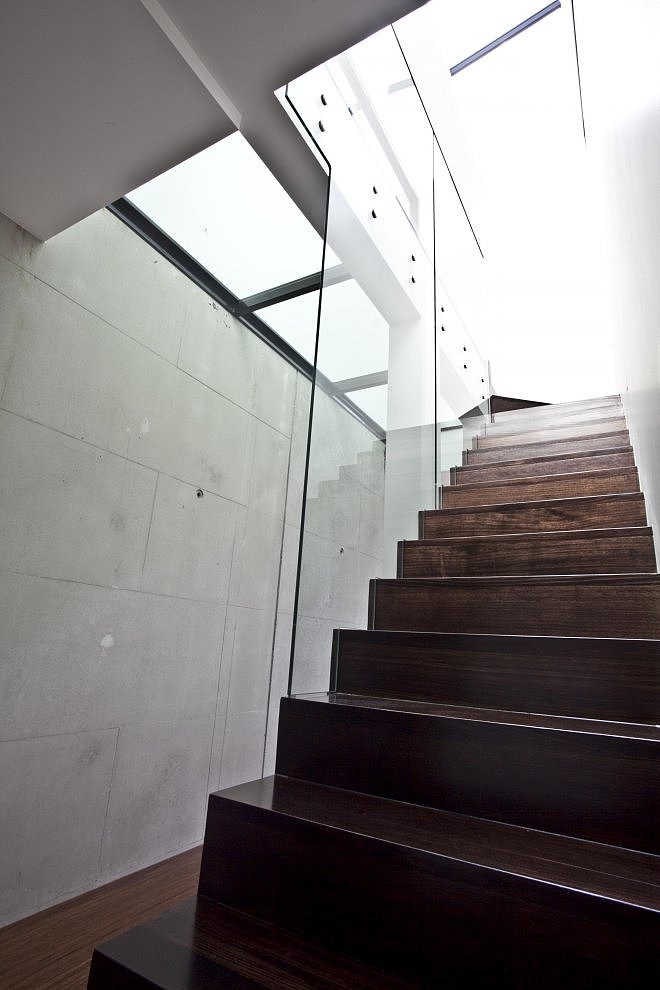 Baker Street Residence by FGR Architects