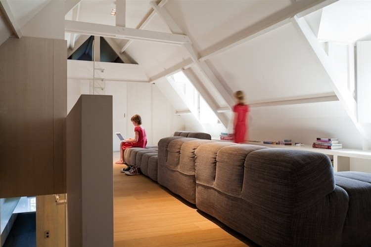 House GL