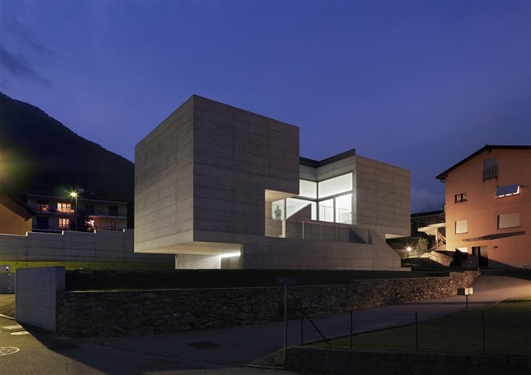 House in Lumino