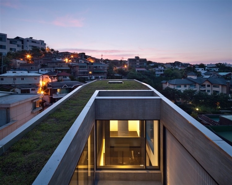 H-House by Bang By Min