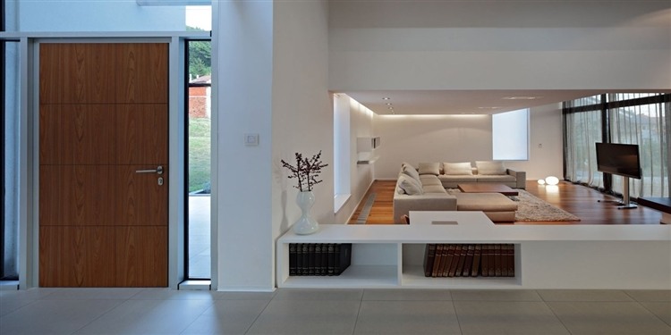 J20 House by DAR612