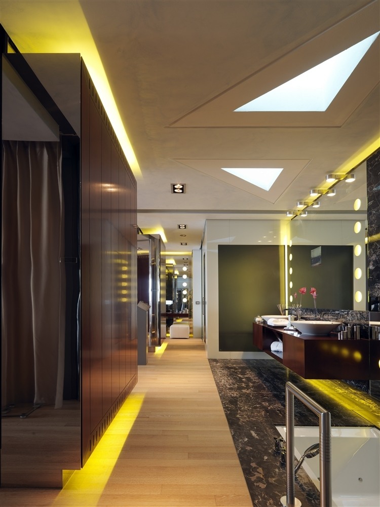 Yachting Club